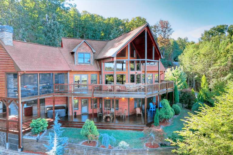 Cabin Mineral Bluff